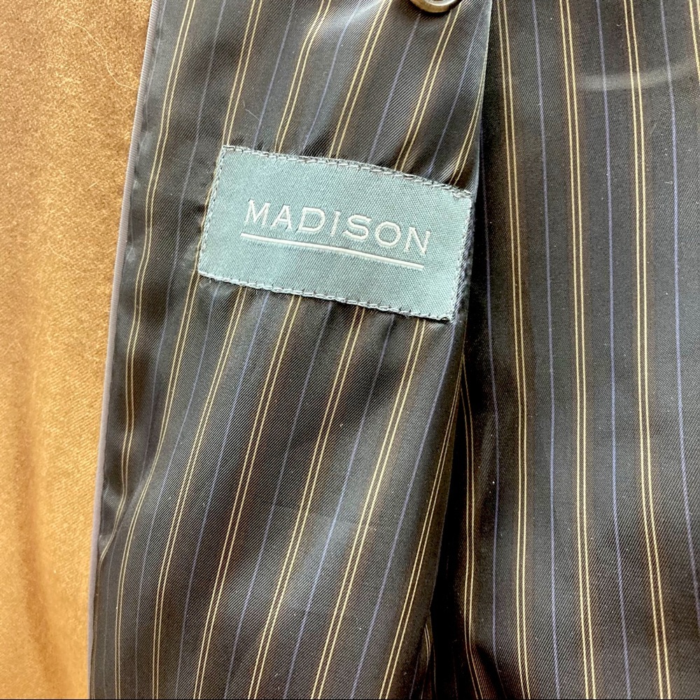 Madison Dinner Jacket